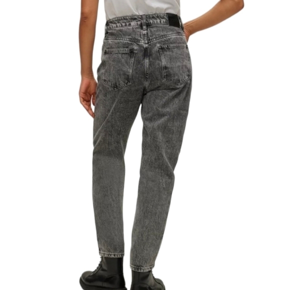 Hugo Boss gray wash high waist tapered fit classic designer  jeans  W30 L27 - Picture 2 of 10